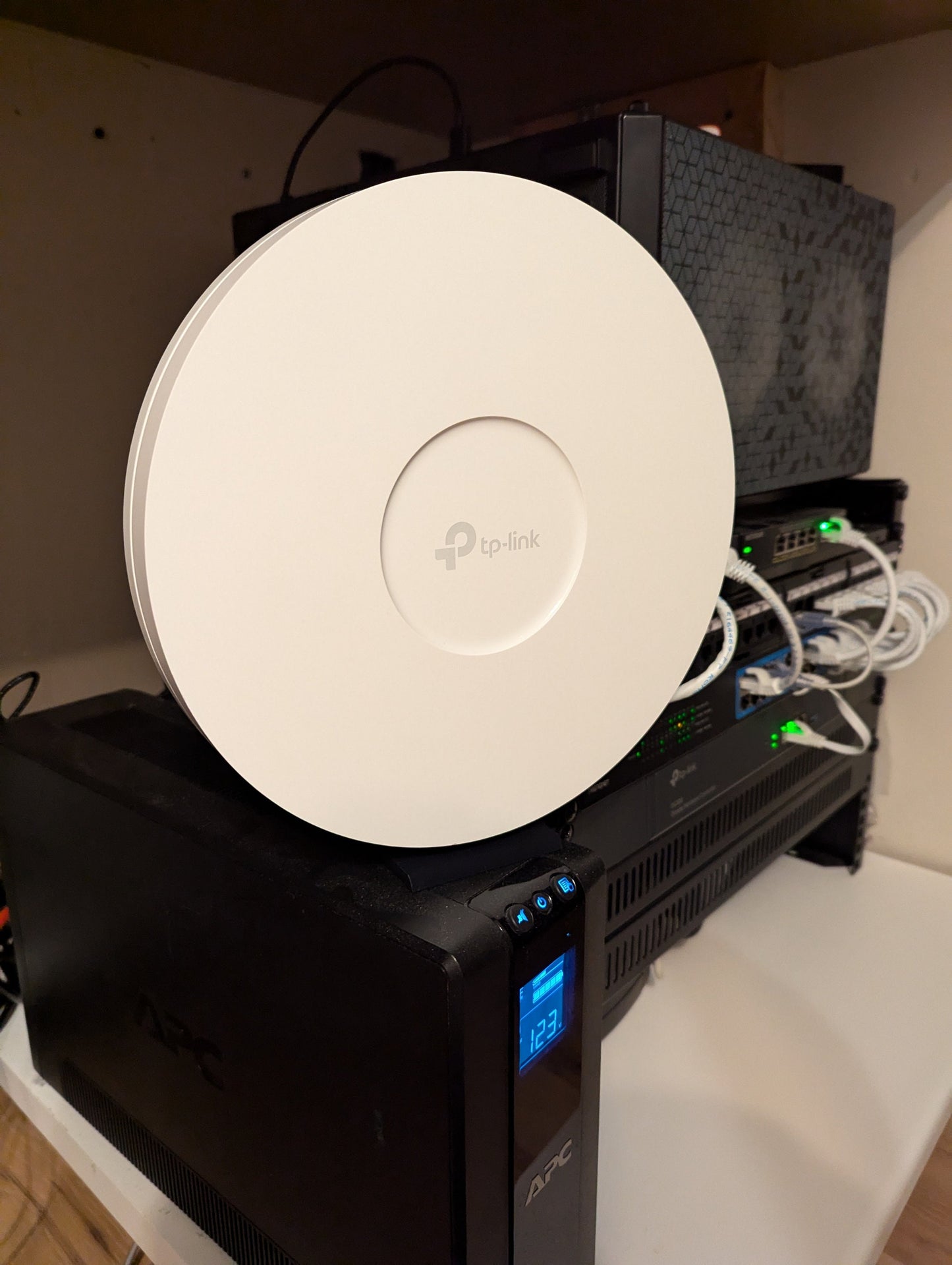 Stand for Tp-link Omada Wifi 6 AP- Universal fit EAP650 EAP670 EAP653 EAP660- Wifi6 Access Point Desk Mount
