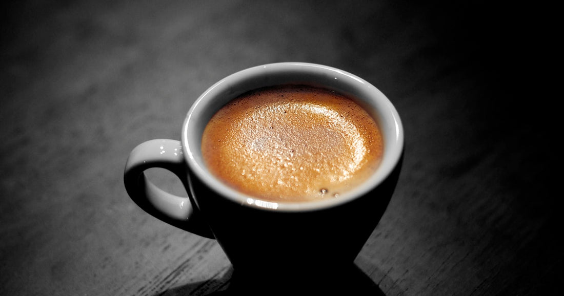 Super automatic espresso machine with coffee beans