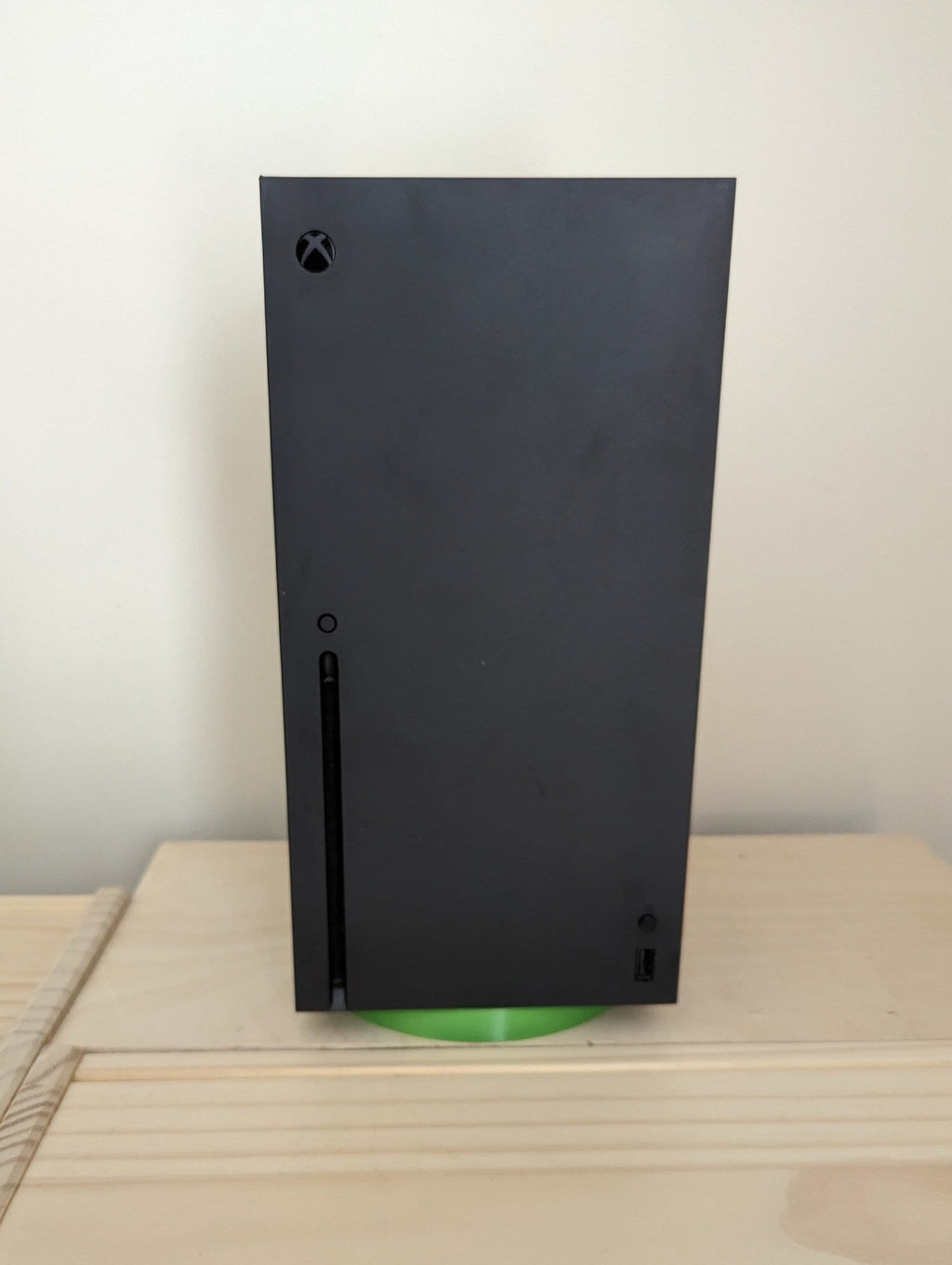 Spill Guard Cooling Stand for Xbox Series X controller mount, side view