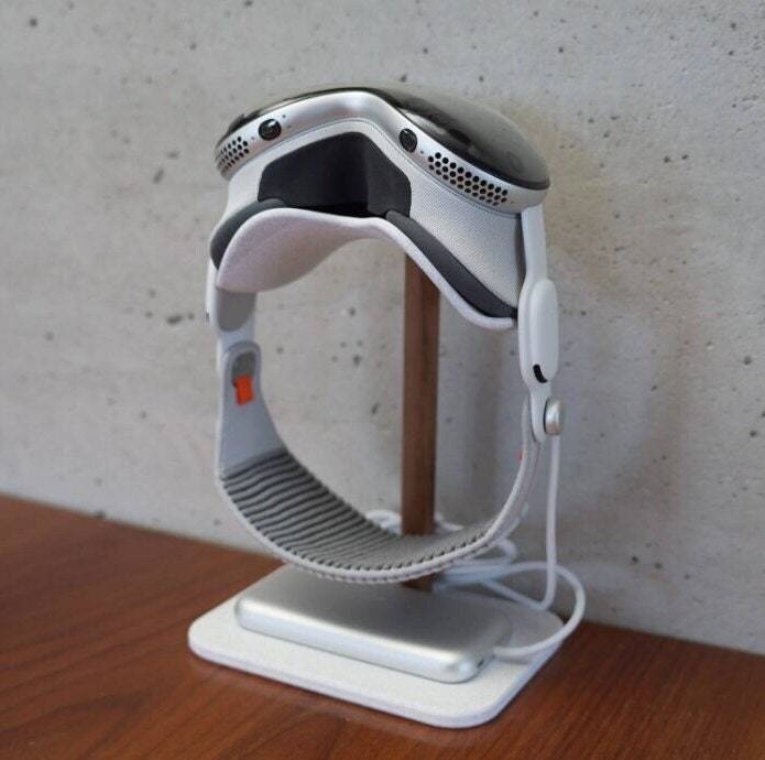 apple vision pro stand