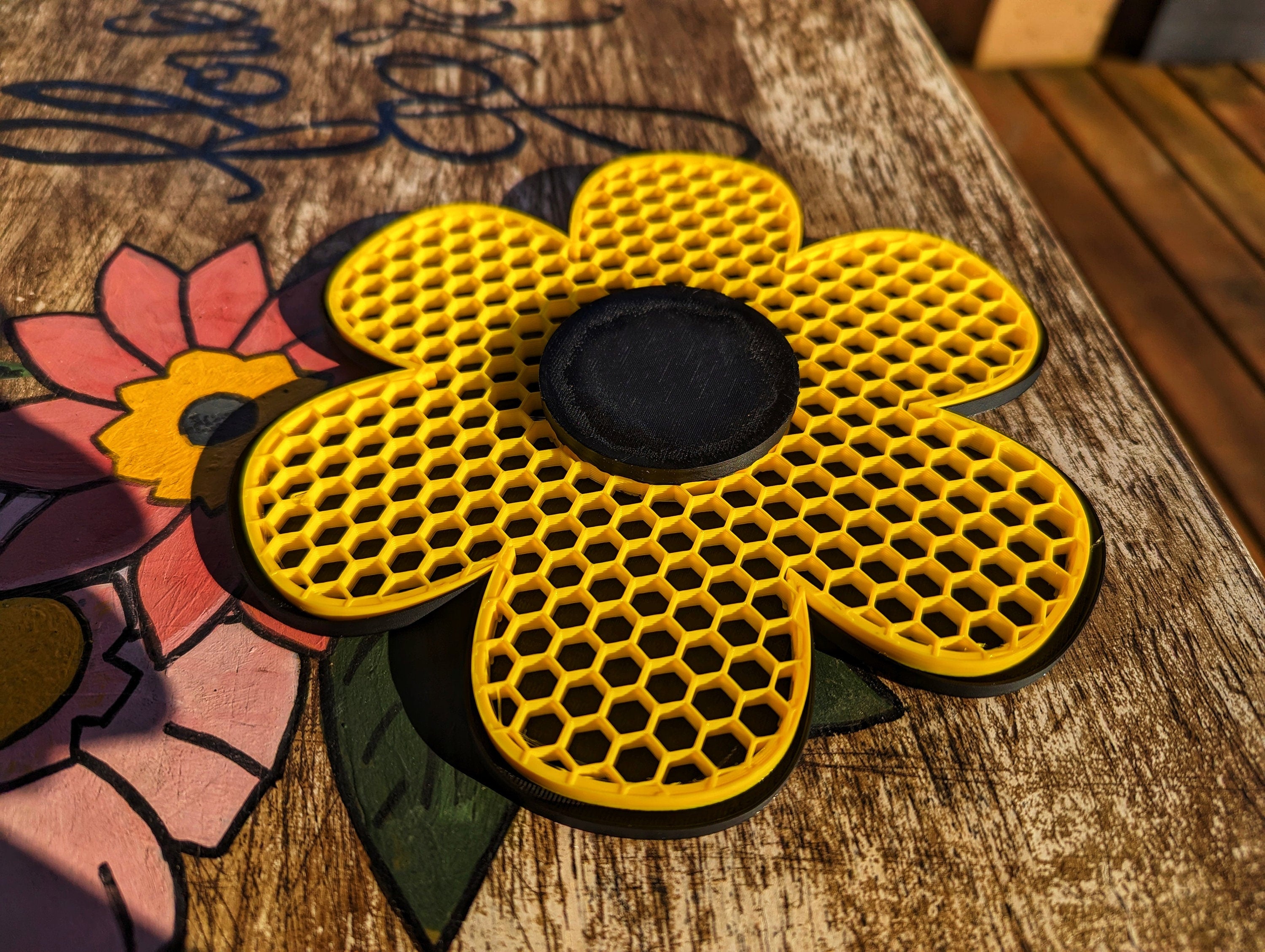 Bee Feeder - Floating Insect Drink Bar - Bee and Insect Life Raft - Blue Blue