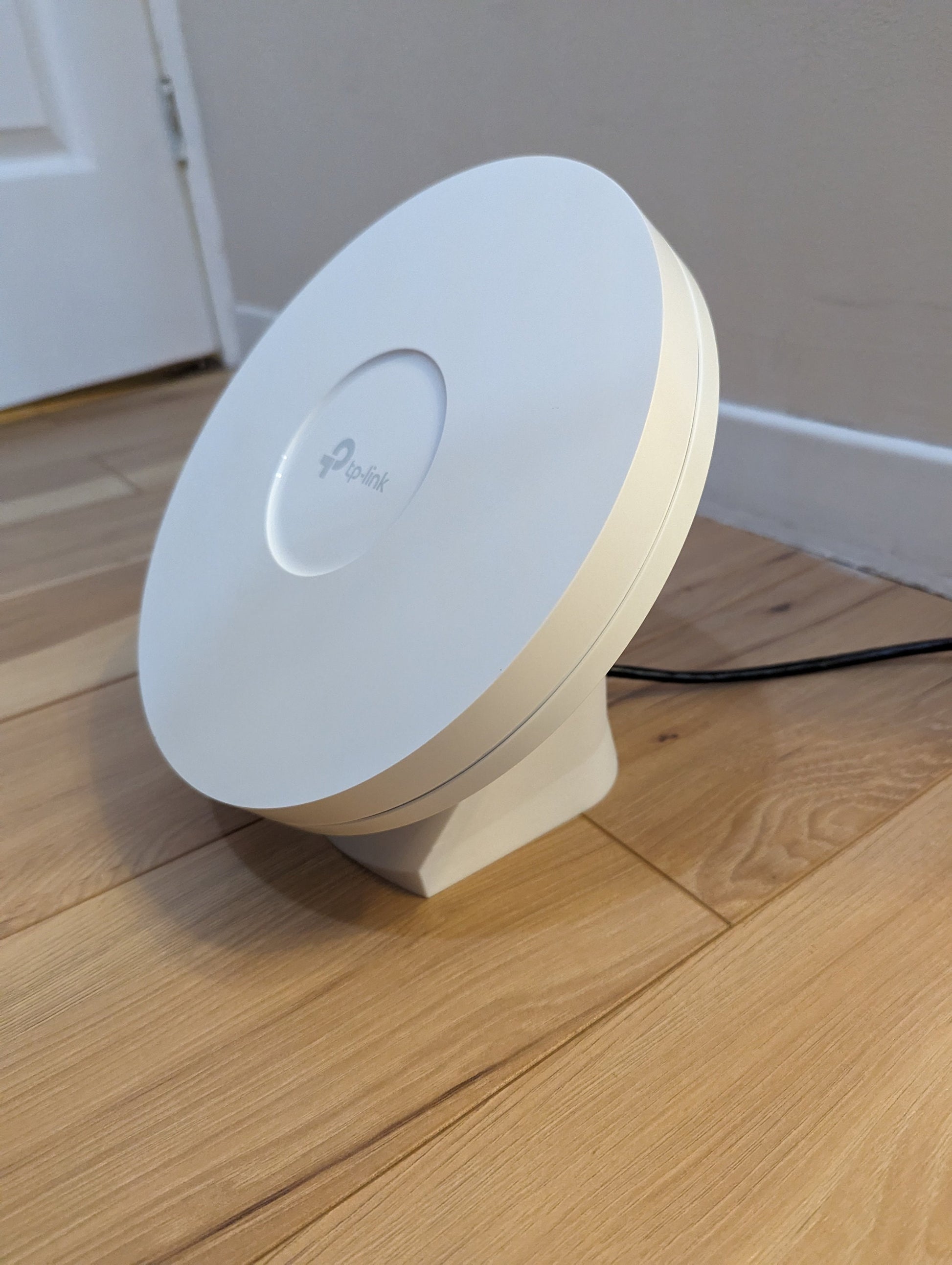 Minimalist Desk Stand for TP-Link Omada WiFi 7 Access Points