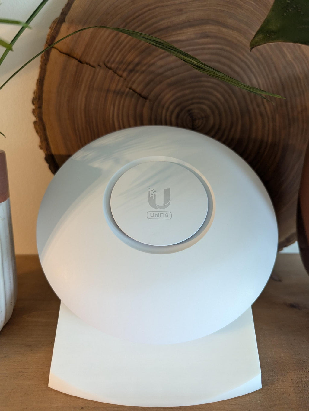 Desk Stand for Ubiquiti UniFi E7 & Enterprise APs - Sturdy Base desk stand, side view