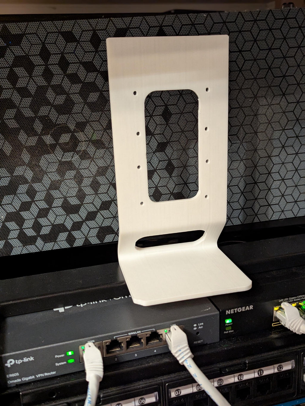 Desk Stand for Ubiquiti Unifi U6-IW (U6+ Compatible) - Wireless Access Point Desk Stand for wallmount APs