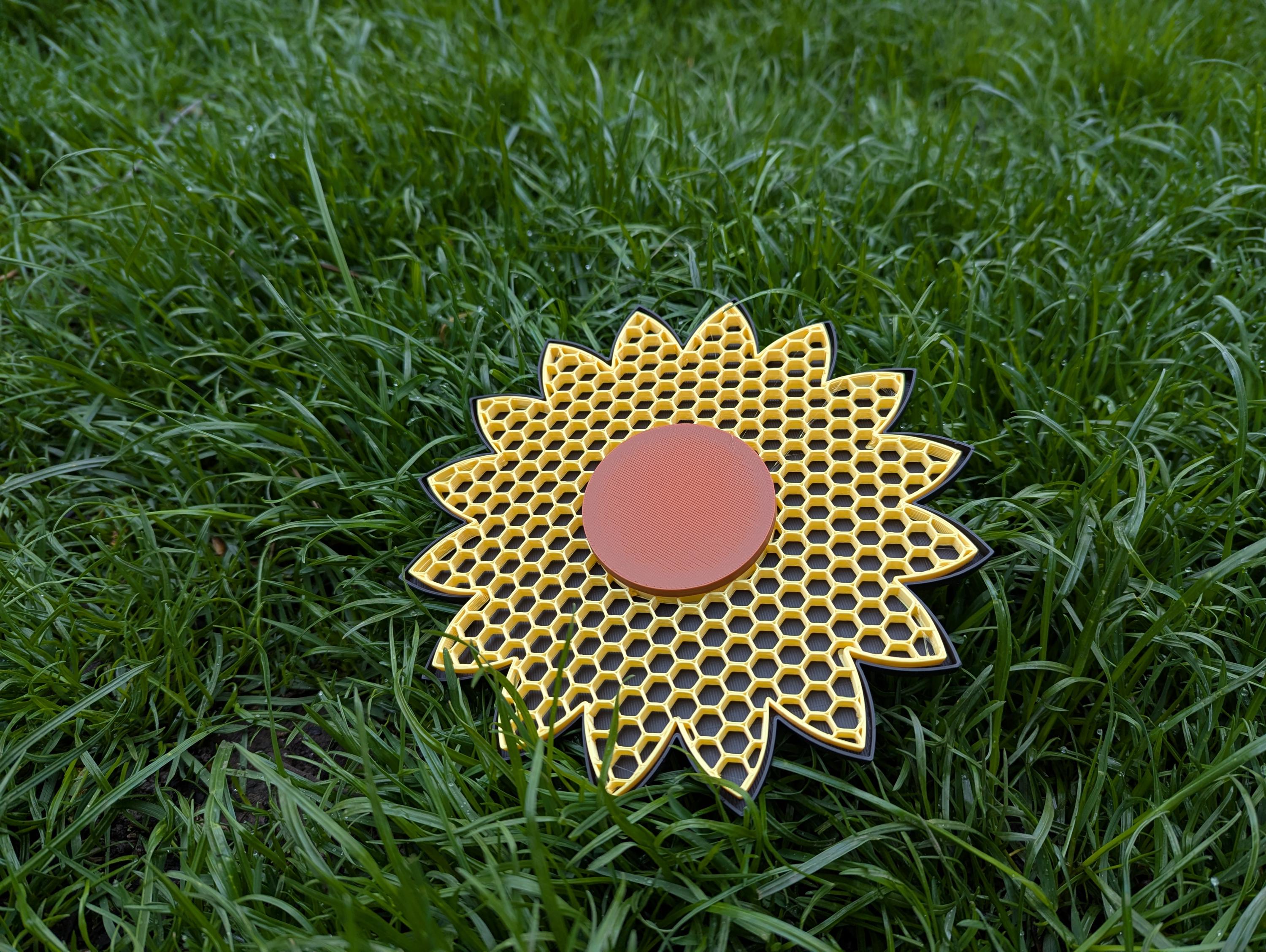 Bee Feeder - Sunflower Bee Waterer - Bee and Insect Life Raft