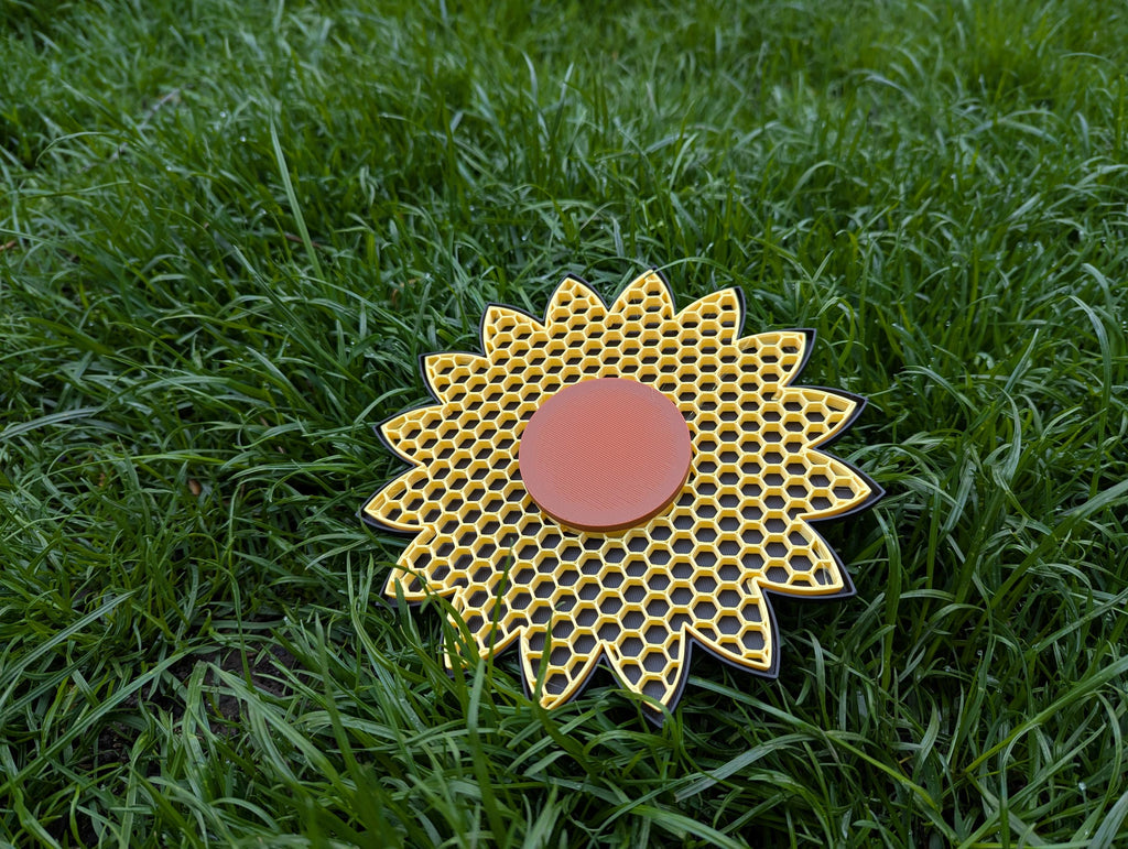 Sunflower Bee Waterer: Pollinator Insect Life Raft