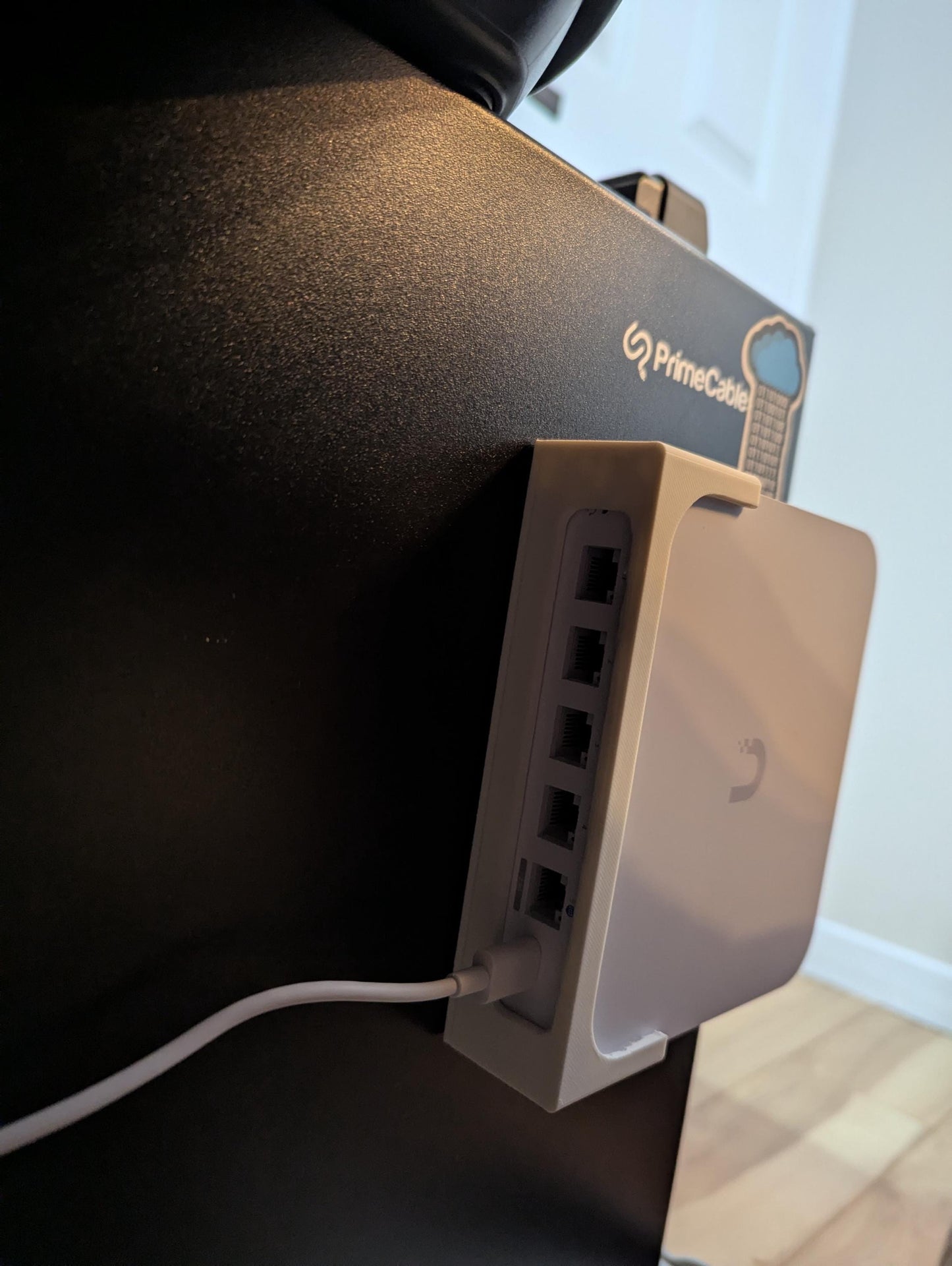 Wall Mount for Unifi Ubiquiti Cloud Gateway Max & Ultra | Low-Profile Horizontal or Vertical Bracket for UCG-Max and UCG-Ultra and UCG-Fiber