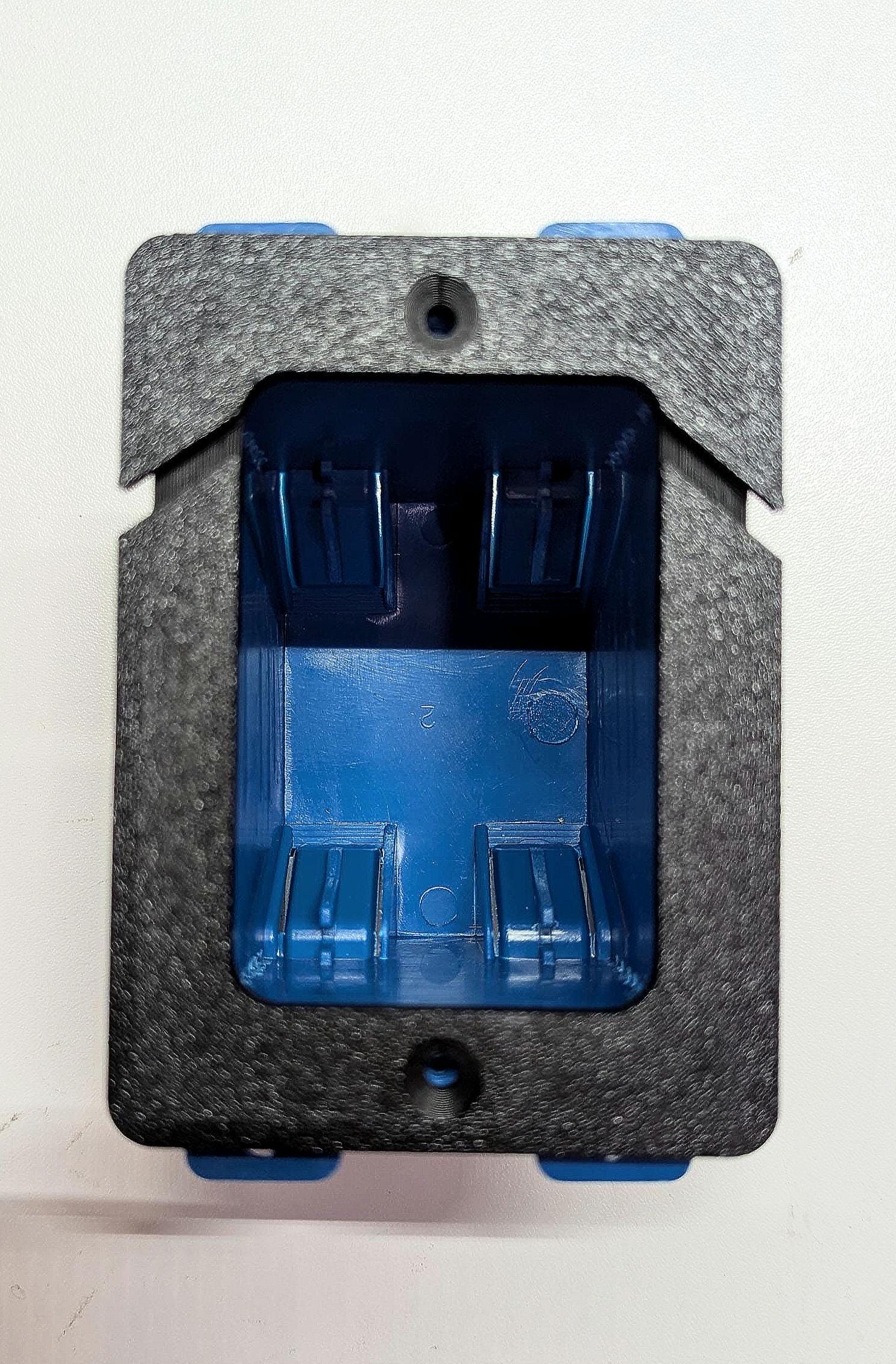 Low Profile Tablet Wall Mount - Universal Fit