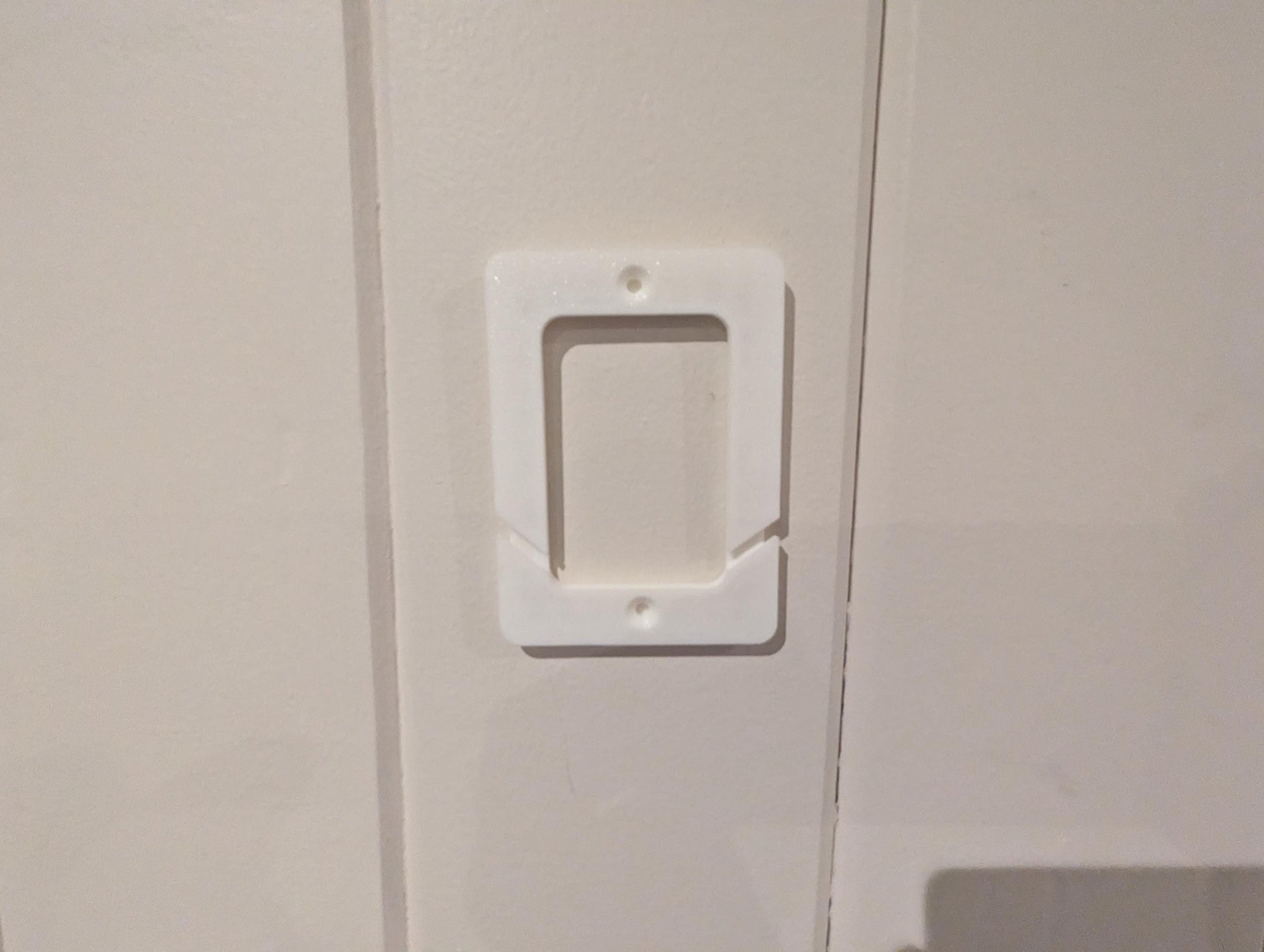 Invisible Low Profile Tablet Wall Mount - Universal Fit