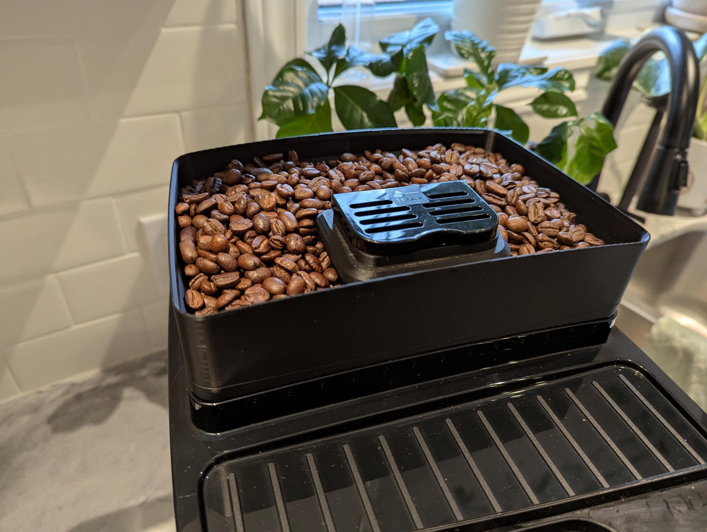 Coffee Bean Extension for DeLonghi Magnifica Start - 750 / 1000 g Hopper Addon